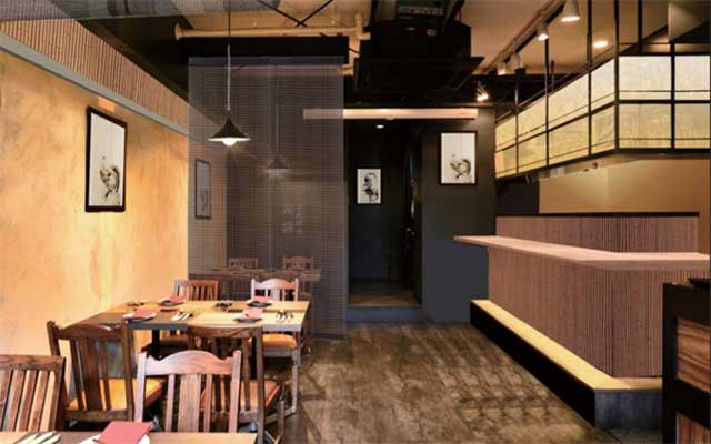 阿波尾鶏 地鶏焼肉専門店 痺鶏 時折り牛